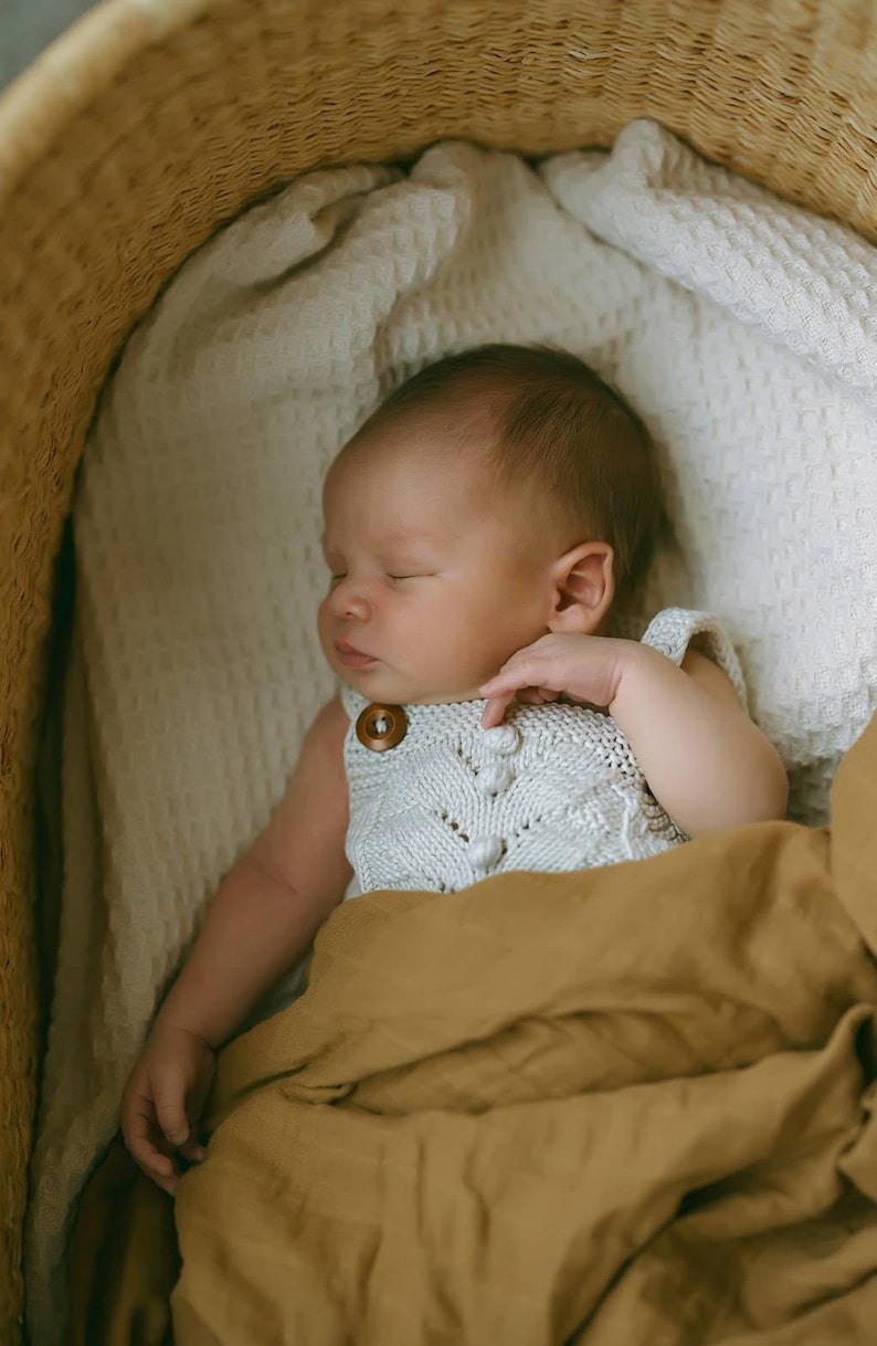 Hand-Knitted Baby Girl Romper - Ręcznie Dziany Komplet Niemowlęcy